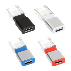 TH-105, MEMORIA USB METALICA 8 GB CON ESTUCHE DE PLASTICO Y COLGANTE.