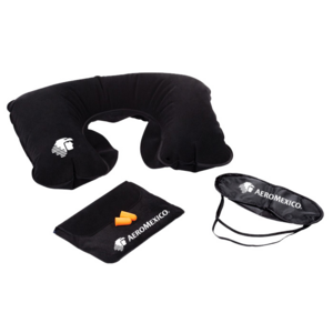 KVI1261, Kit de siesta para viaje. Incluye: bolsa plástica con exterior de terciopelo, almohadilla inflable (para cuello), cubre ojos con cinta elástica y tapones de espuma desechables.